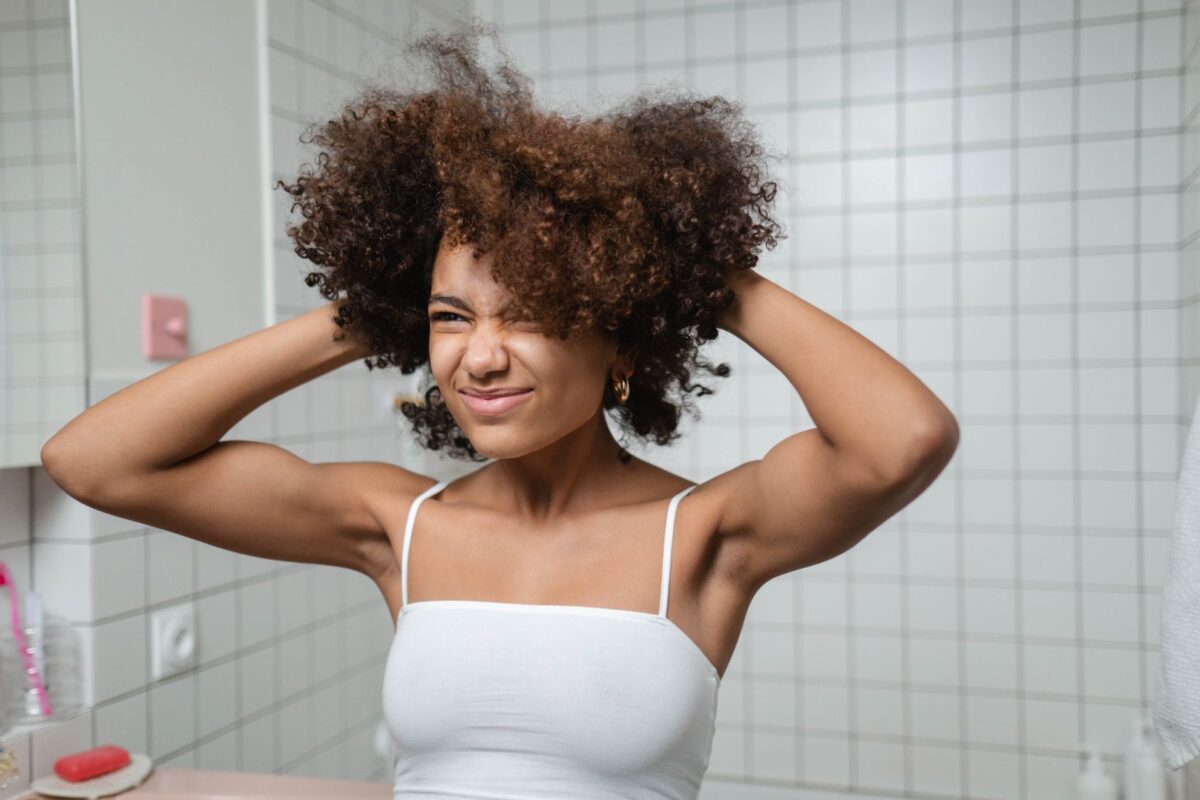 soin avant shampoing appliquer