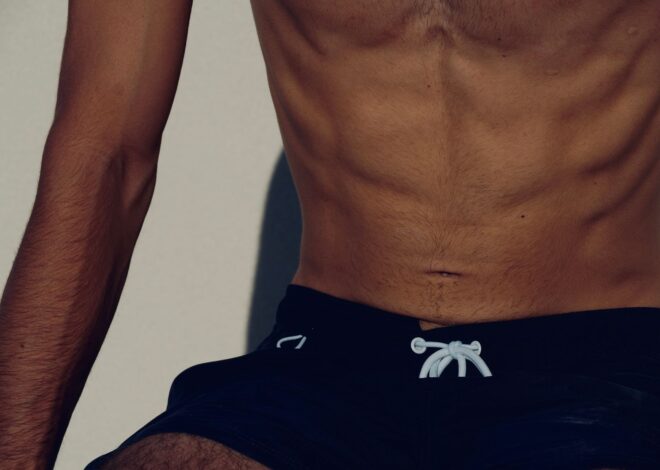 Maillot de bain homme : les coupes qui changent vraiment la silhouette cet été