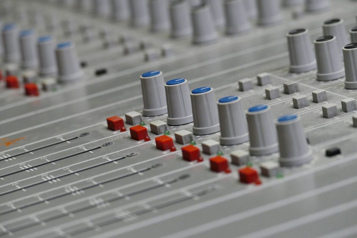 mode rétro compose grunge stratégie mixer