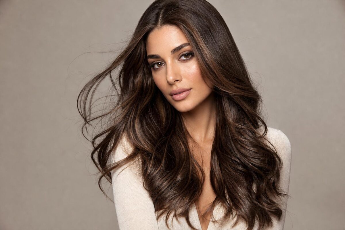 Cheveux longs : 18 idées coiffure pour sublimer vos longueurs, sans abîmer la fibre