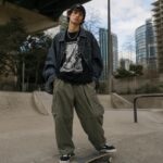 Look skater : les codes urbains à adopter pour bouger librement, sans perdre son style